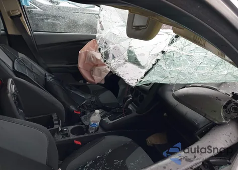 2014 Ford Focus Se z USA, uszkodzony, nr VIN 1FADP3F25EL203131